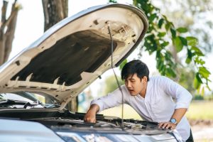 Cek Mobil Wajib Sebelum Perjalanan Jauh - Garasi.id Apa Yang Harus Diperiksa Sebelum Perjalanan Jauh