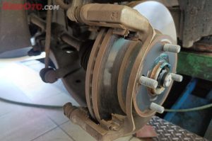 Apa Yang Harus Dilakukan Saat Rem Mobil Berdecit